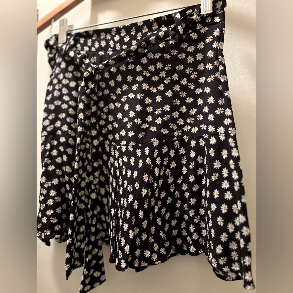 Daisy Mini Skirt